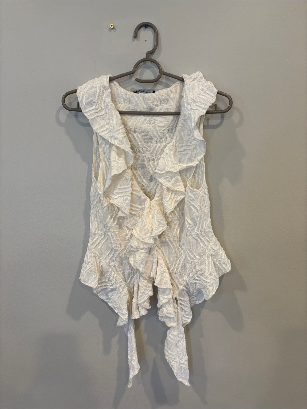 Zara Cream Ruffled Tie-Front Camisole - Picture 2 of 4